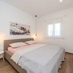 Angela Luxury Ii Ζαντάρ