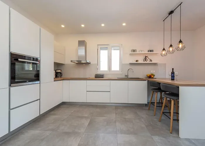 Angela Luxury Ii شقة