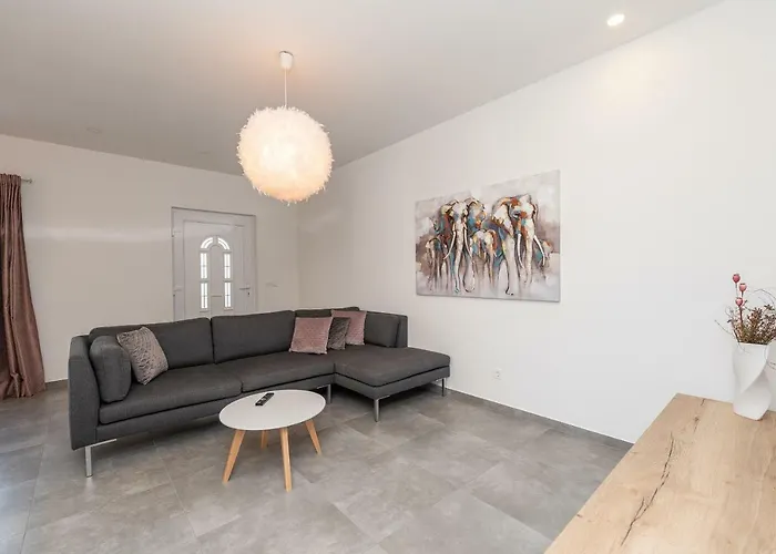 Angela Luxury Ii زادار