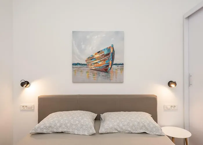 Angela Luxury Ii * زادار