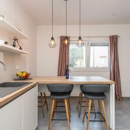 Angela Luxury Ii Apartman